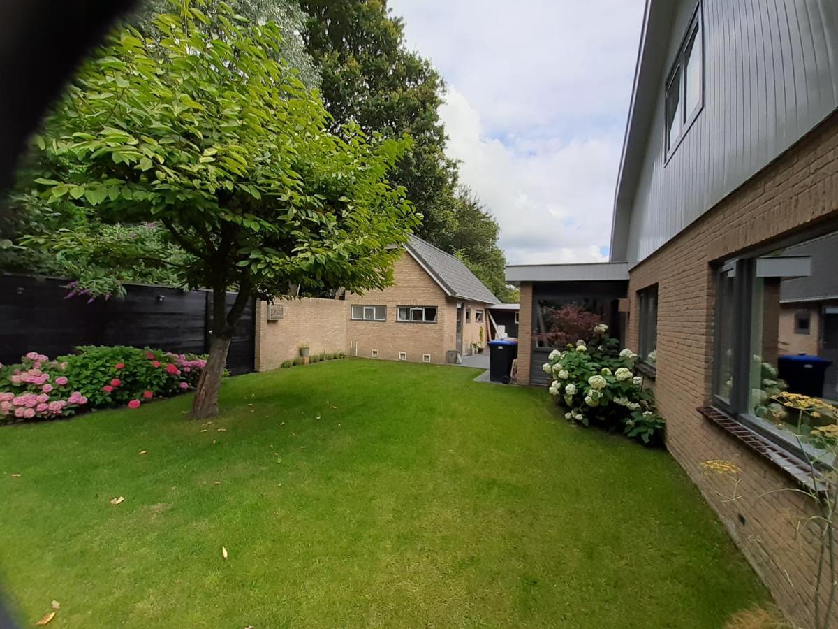 Vakantiehuis Aan Het Bos - Gelegen Aan De Tulpenroute Bant Kültér fotó